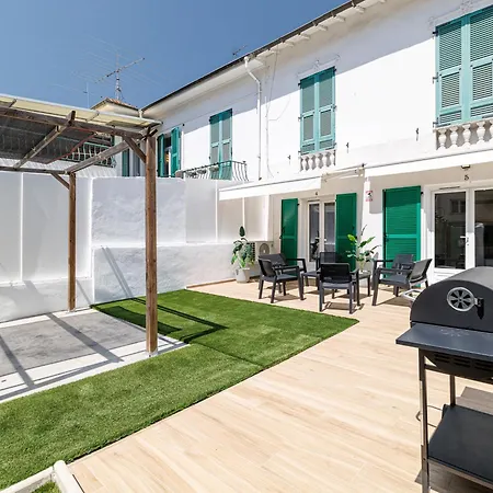 7 Min Walk To The Sea, Free Parking, 3 Ac, Garden * Niza