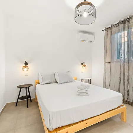 וילה 7 Min Walk To The Sea, Free Parking, 3 Ac, Garden *
