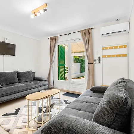 Villa 7 Min Walk To The Sea, Free Parking, 3 Ac, Garden Niza